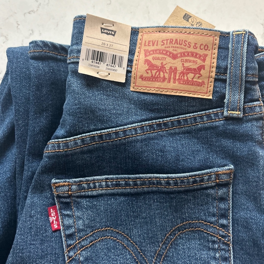 NWT Levi Strauss Jeans